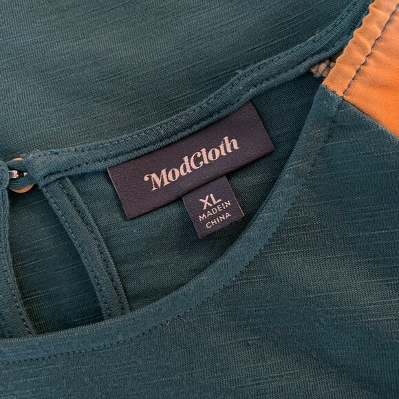 ModCloth Moxie Mastery Desert Cactus Sheer Sleeve Raglan Tee, Sz XL - Picture 4 of 8